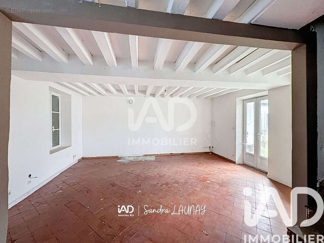 Maison 167 m² à Sceaux-Du-Gatinais  - photo 2
