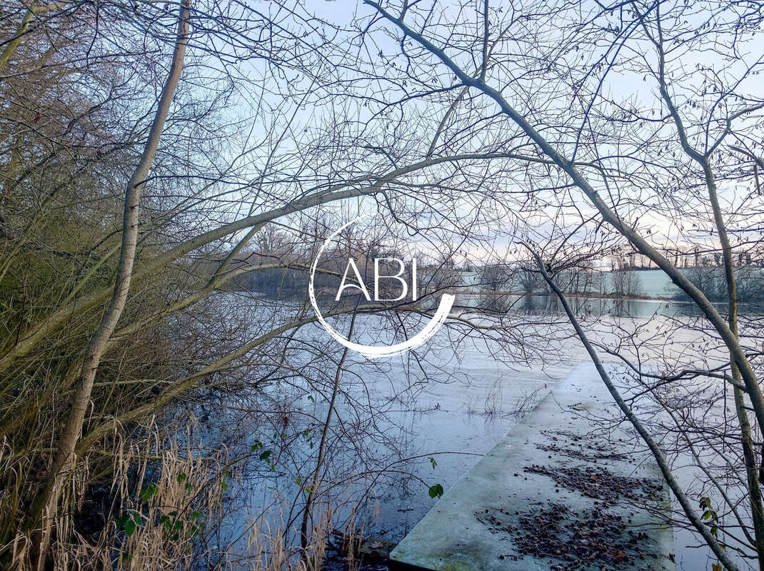 Terrain à TESSE-FROULAY