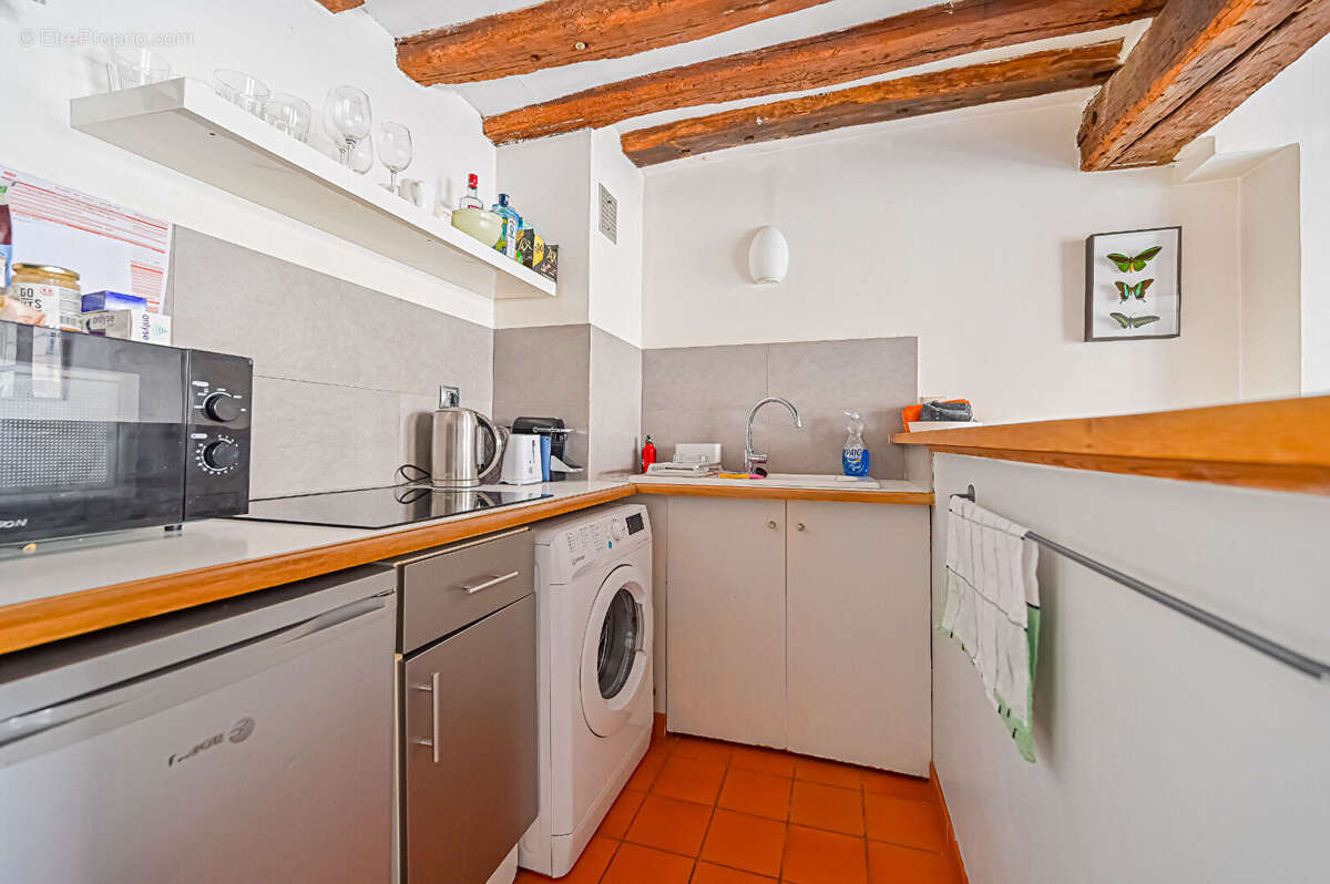 Appartement à PARIS-3E