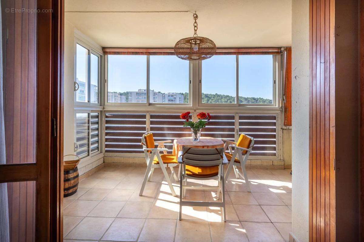 Appartement à LA VALETTE-DU-VAR