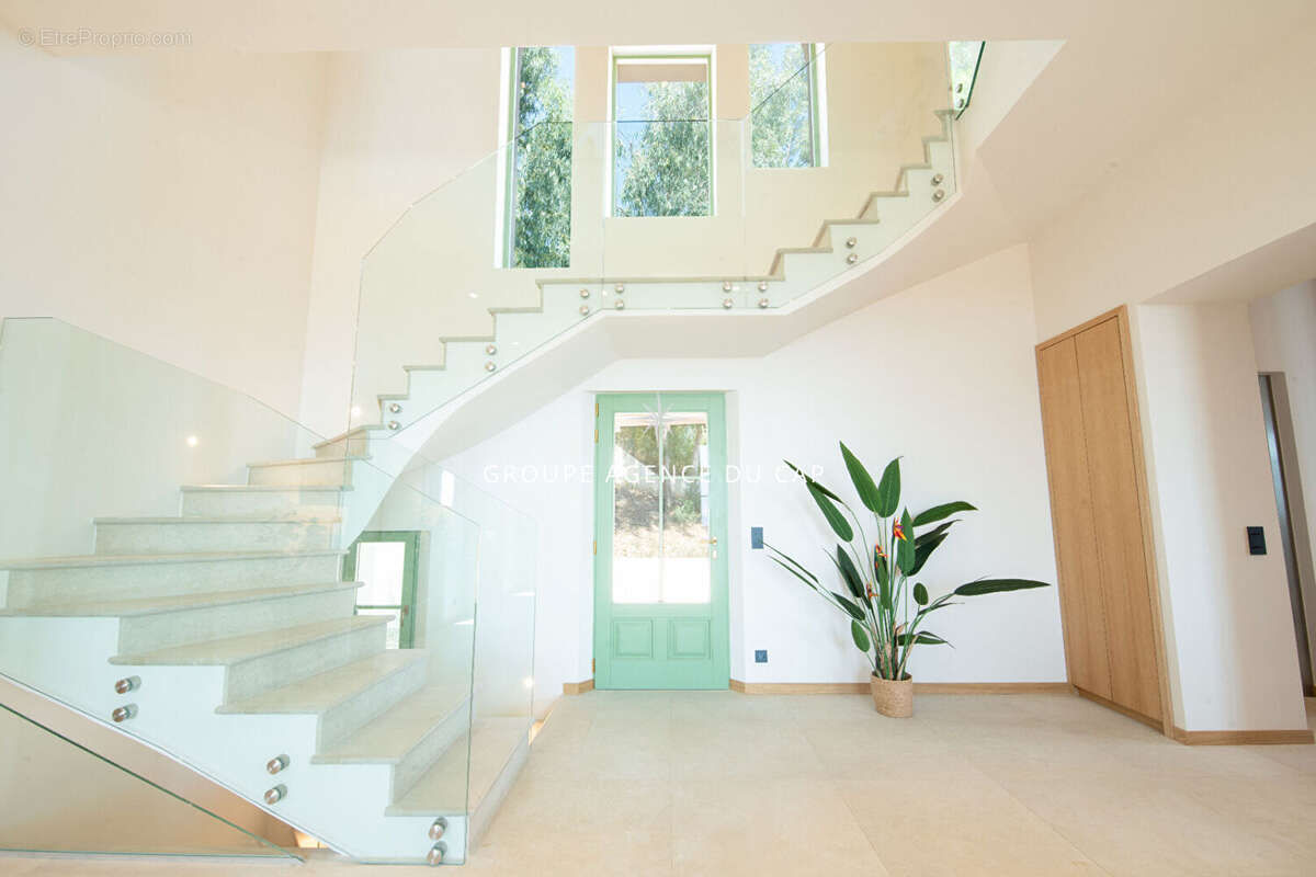 Maison à LES ISSAMBRES