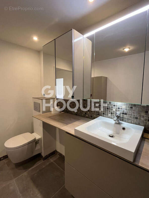 Appartement à PARIS-12E