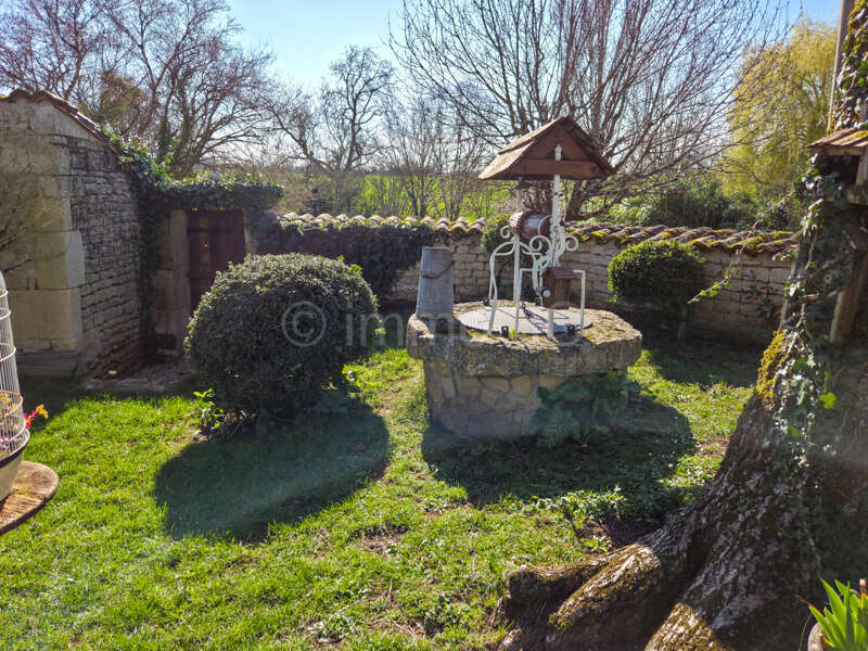 Maison à CHEF-BOUTONNE