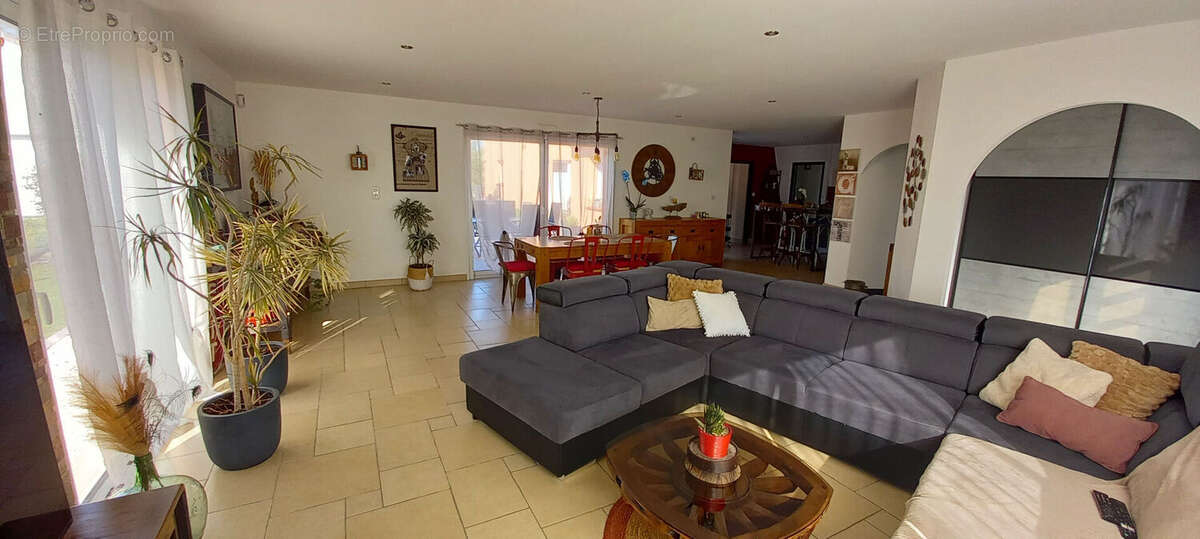 Maison Frossay 4 pièce(s) 148.08 m2 - photo 2