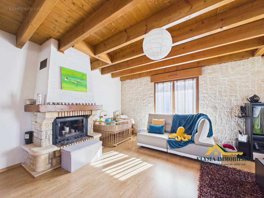 Maison à CHAUDENEY-SUR-MOSELLE