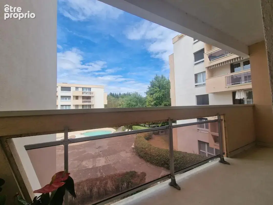 Au sein de la belle et prisée résidence "LE BOIS DE VAIRES" spacieux appartement F4 de 86m² habitable, situé au 2ème avec ascens - photo 8