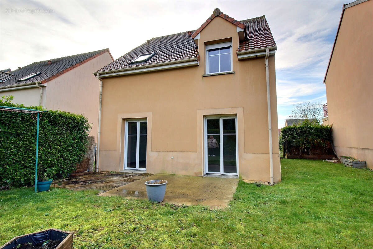 Maison à ANGERVILLE