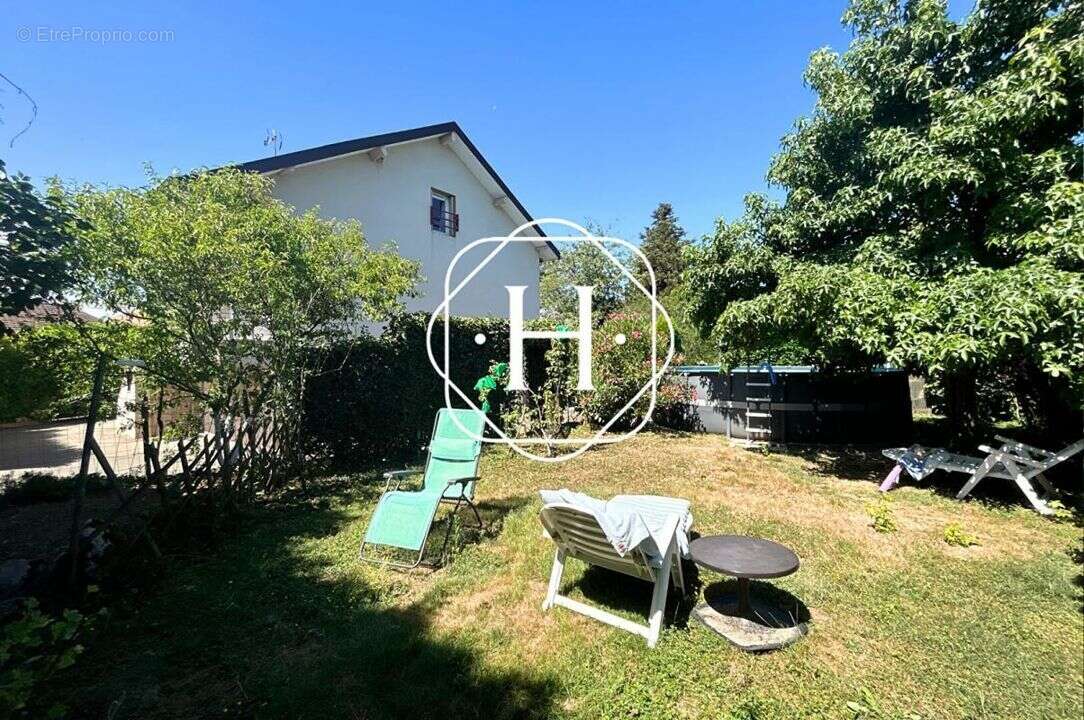 Maison 168 m² à Peronnas  - photo 424