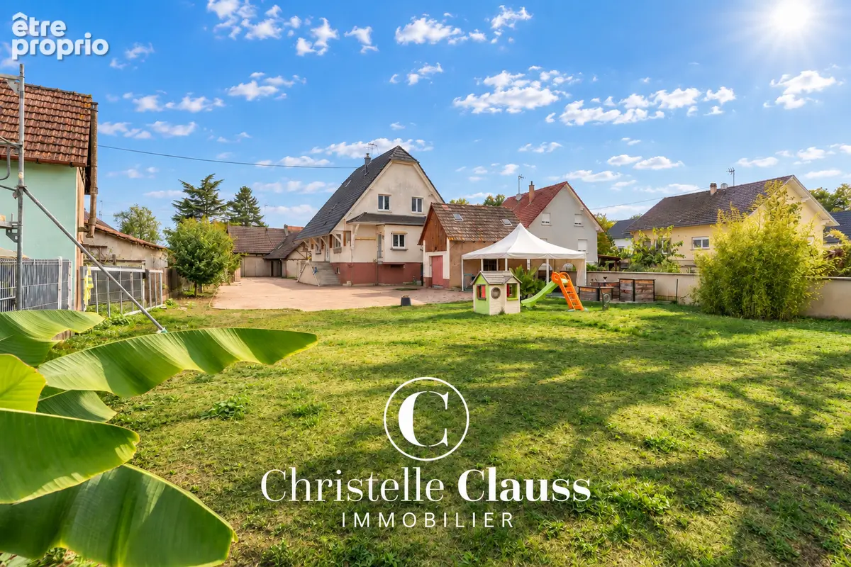 Maison familiale rénovée de 140 m² sur plus de 10 ares de terrain - photo 1