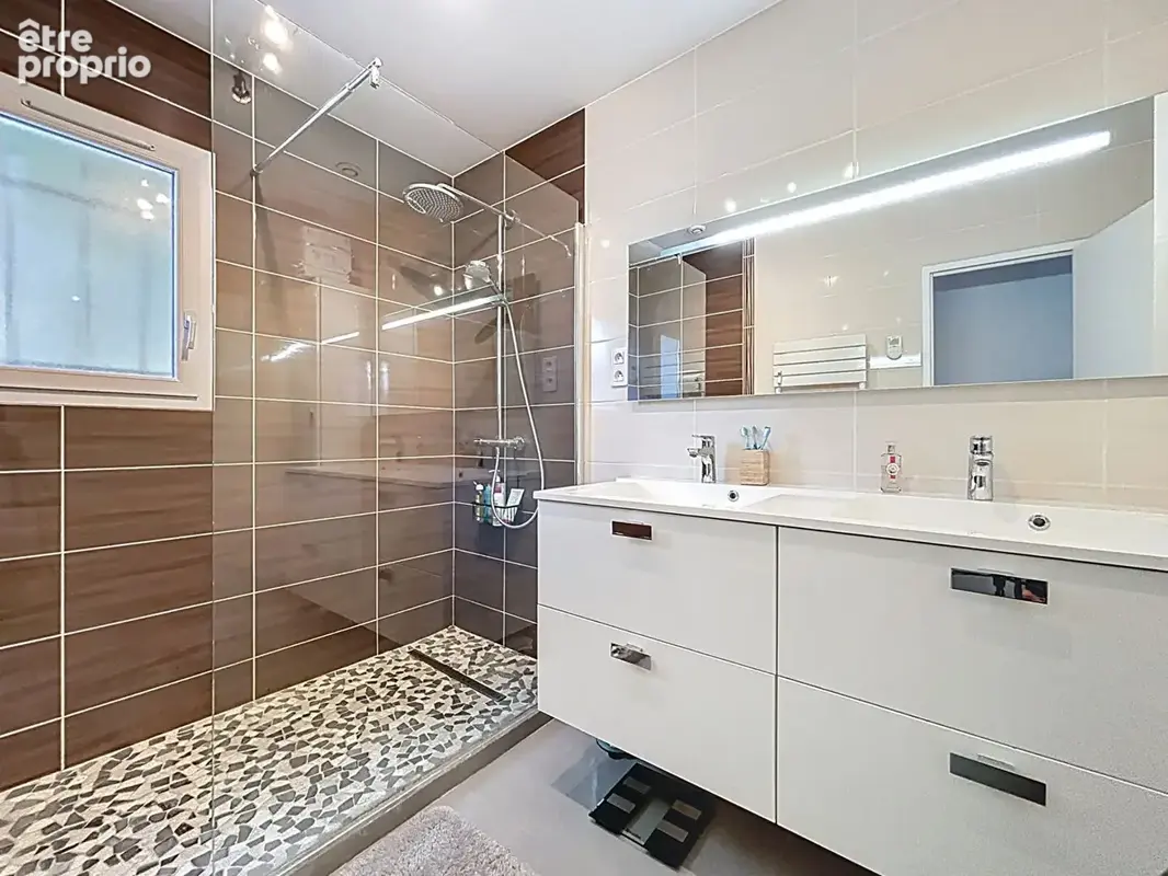 À vendre maison t5 avec piscine chauffée et garage à la couronne - photo 15