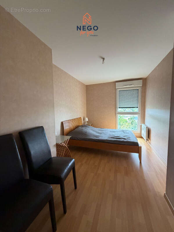 Appartement à LES PONTS-DE-CE