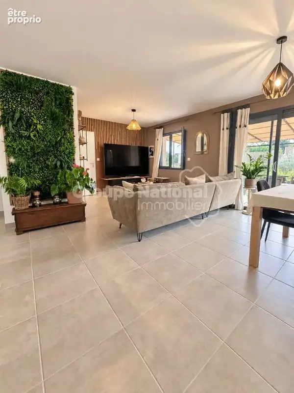 A VENDRE ROGNONAS maison récente, jardin, 3 chambres, garage - photo 5