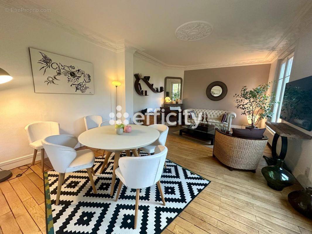 Appartement à PARIS-12E