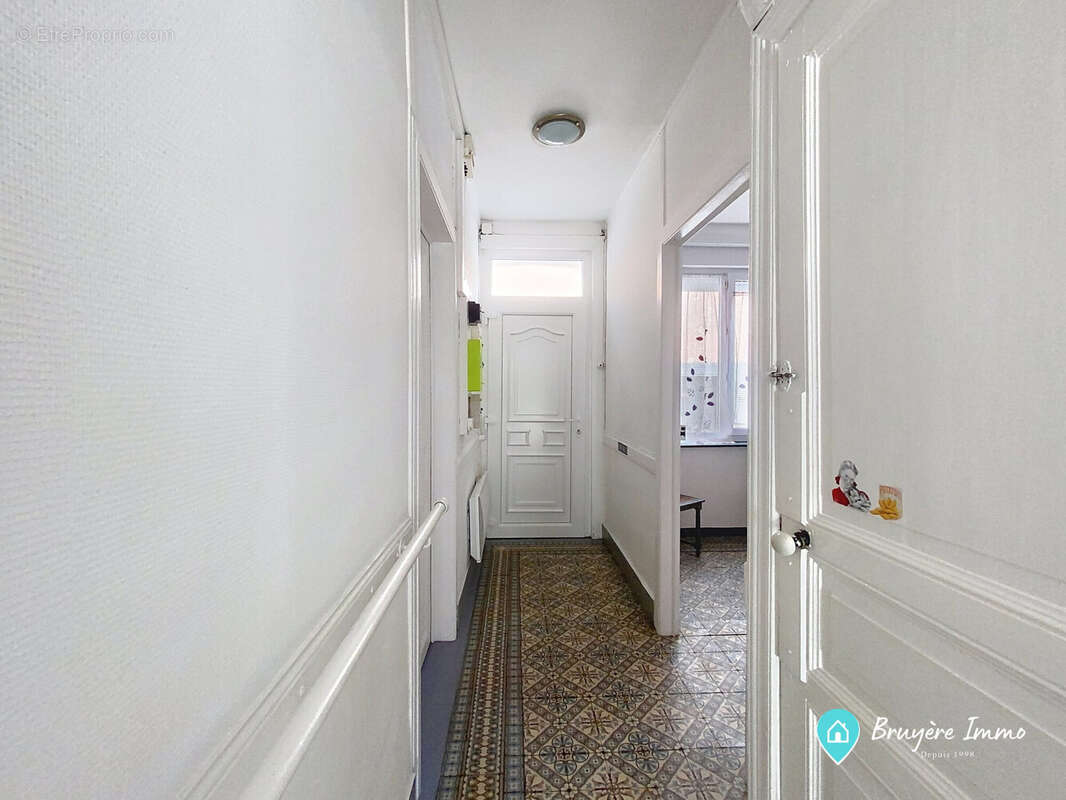 Maison à AULNOYE-AYMERIES