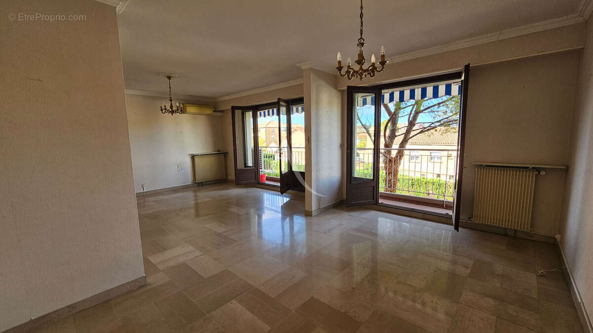 Appartement à NIMES