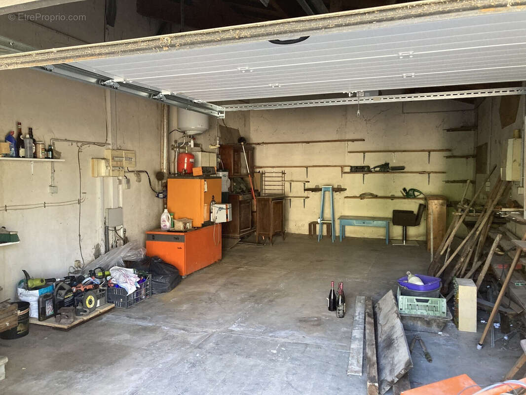maison T3 plain-pied avec garage sur 900 m² - photo 7