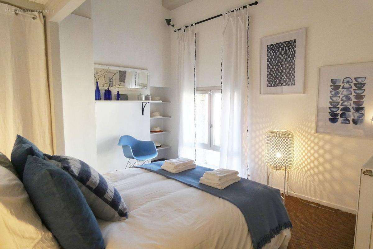 Maison à UZES
