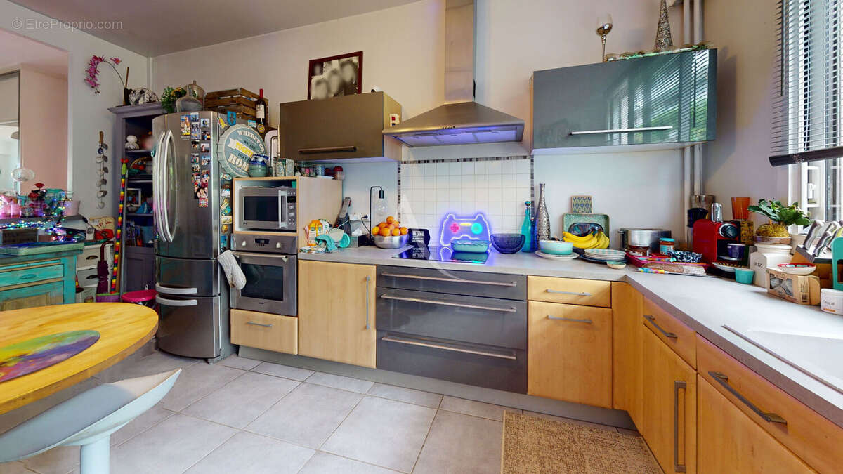 Appartement à LE MESNIL-LE-ROI