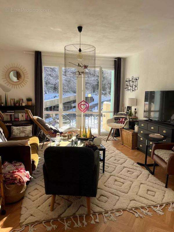 Appartement à COUFLENS