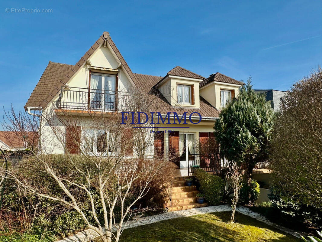 Maison à ORMESSON-SUR-MARNE