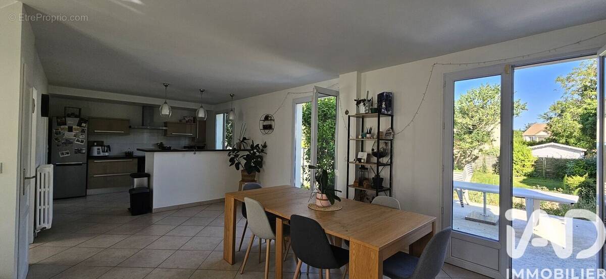 Photo 1 - Maison à NOISEAU