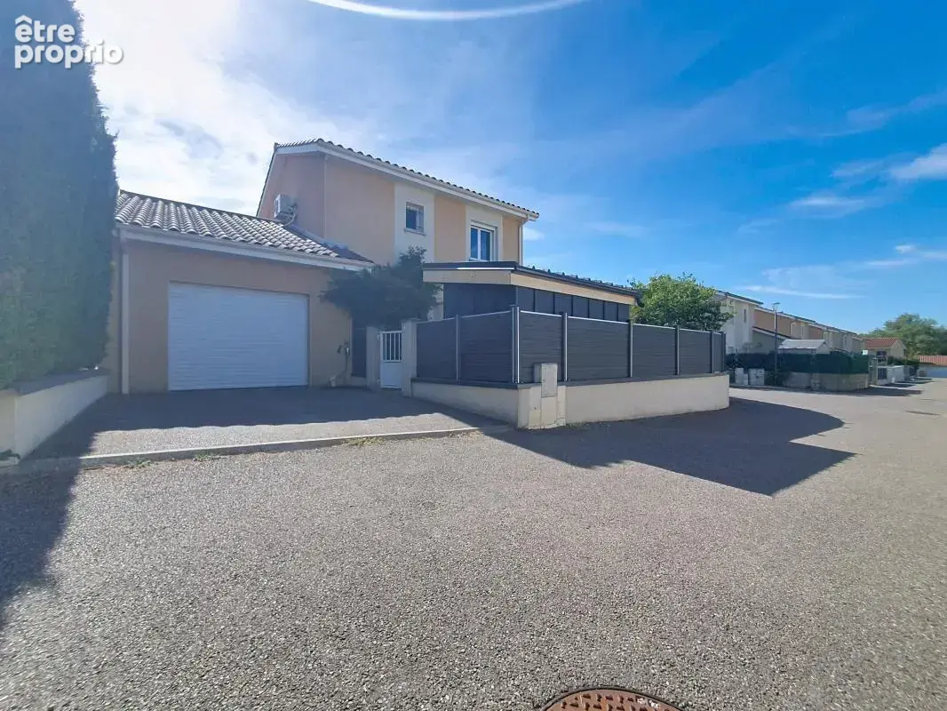 Maison - 3 Chambres - Garage - 2 Terrasses - Pergola - Cuisine extérieure - Piscine - Jardin - Au cœur du village - photo 24