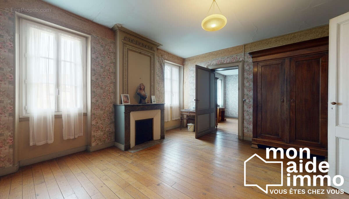 Maison 256 m² à Grignols  - photo 4