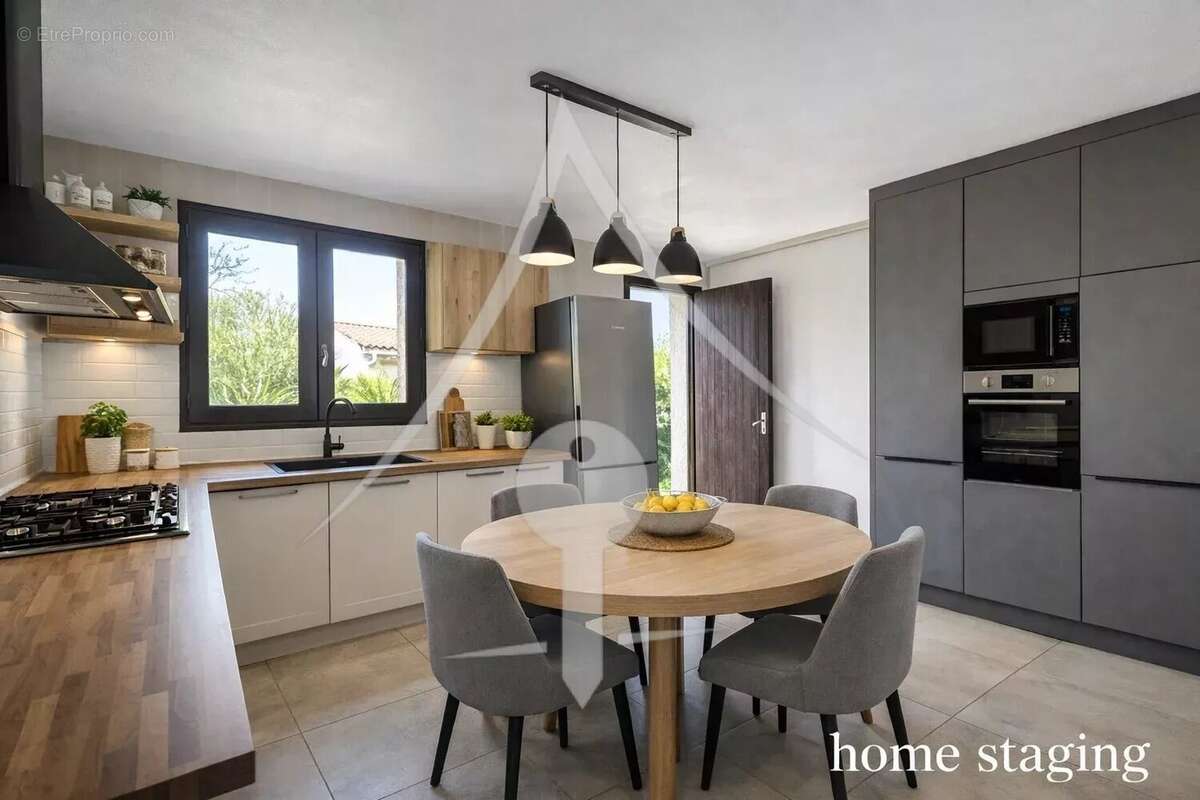 Maison à LAVERNOSE-LACASSE