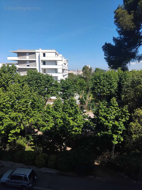 Appartement à MARSEILLE-9E