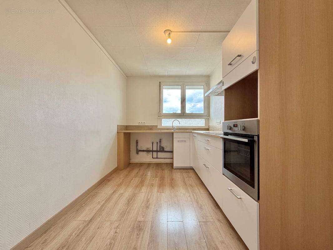 Appartement à CHENOVE