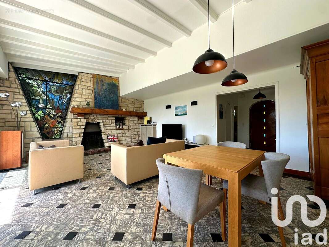 Photo 3 - Maison à LE PLESSIS-ROBINSON