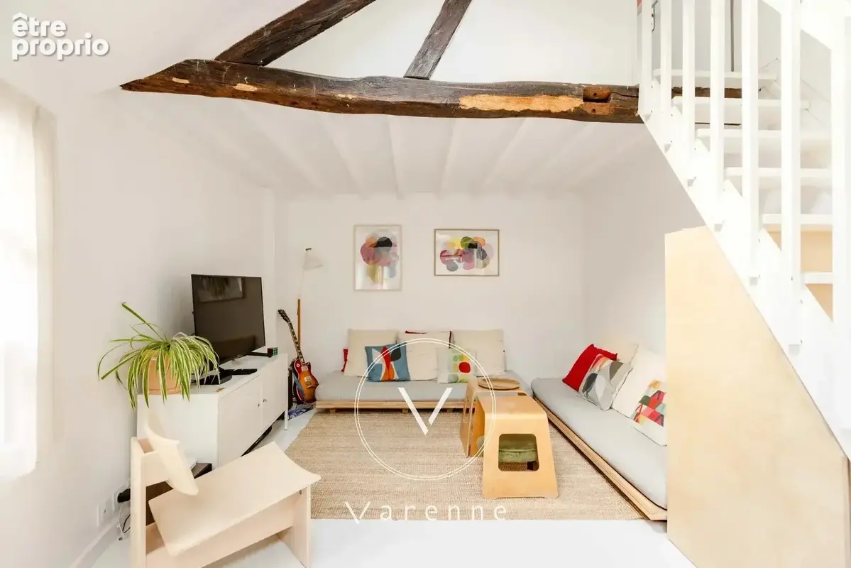 Paris 6 - Place Saint Sulpice - Dernier Etage - Esprit Loft - 41 m² - photo 2