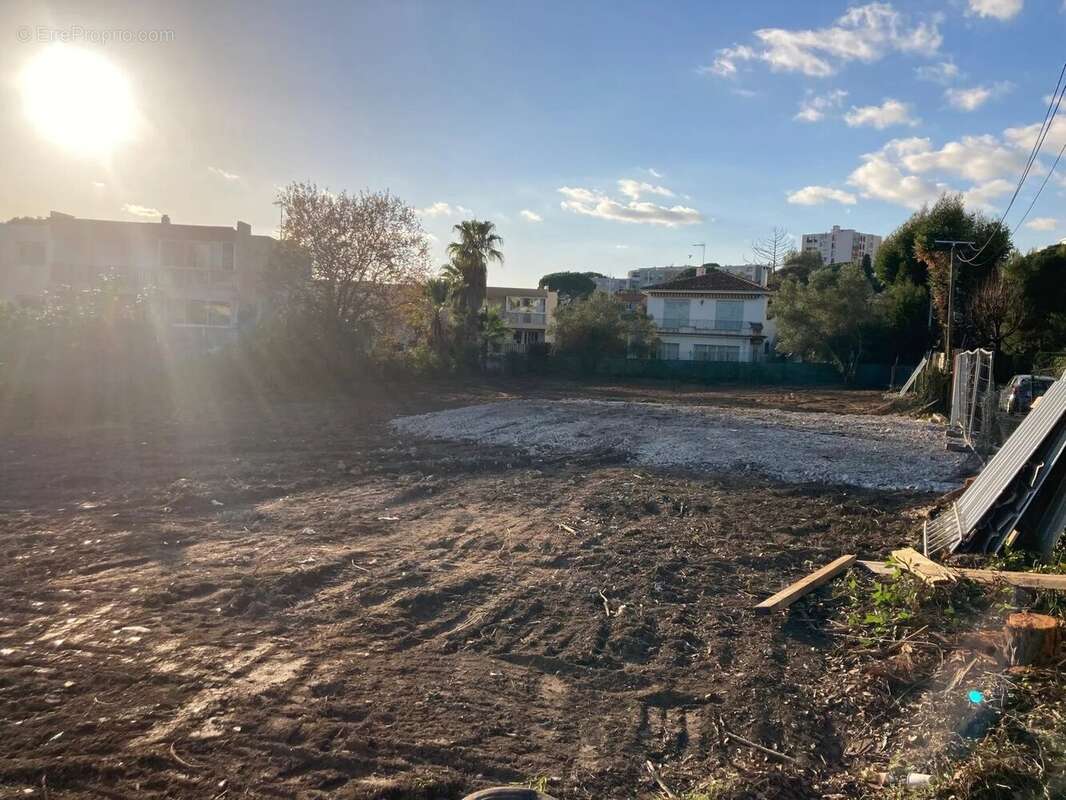 Appartement à LE CANNET