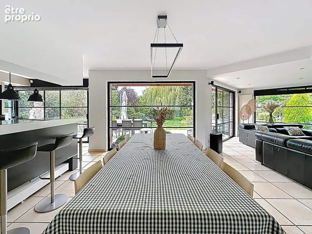 Exclusivité Seclin, Ensemble immobilier composé d'une Maison de grand standing  7 pièces, 195 m² cadastrée sur 1900 m² de terrai - photo 10