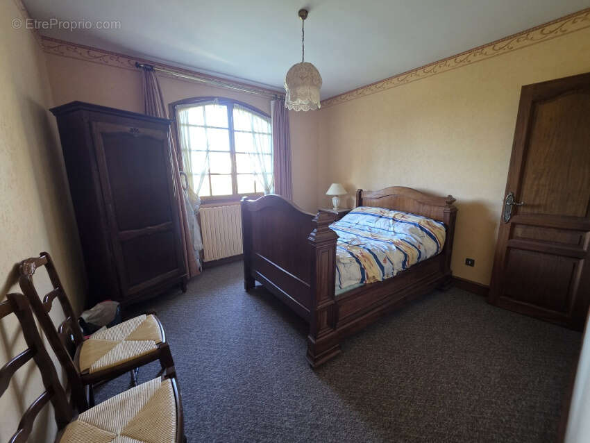 Maison à VILLOSANGES