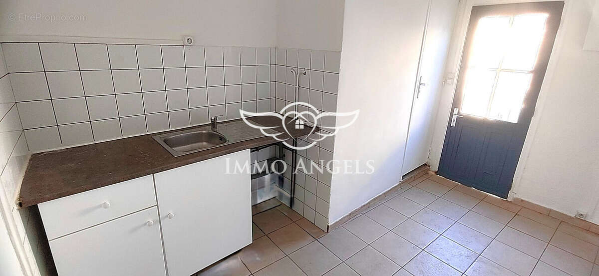 Appartement à MARSEILLE-3E
