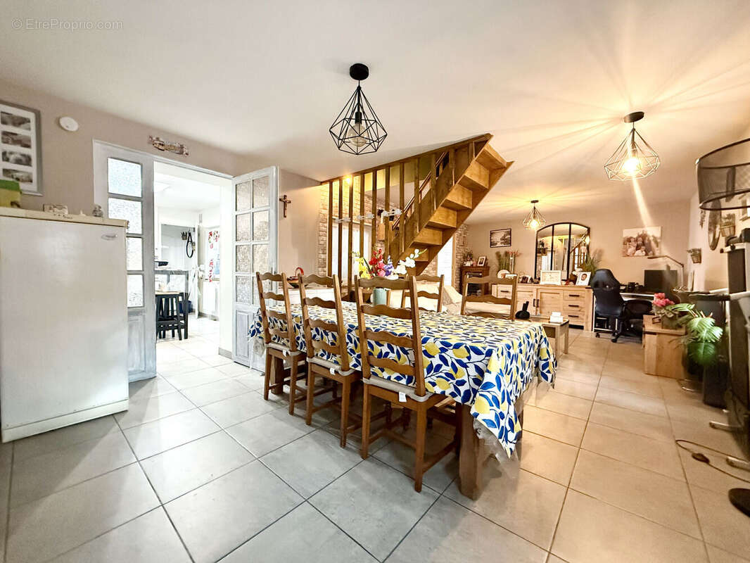 Photo 2 - Maison à SAINT-SAUVEUR