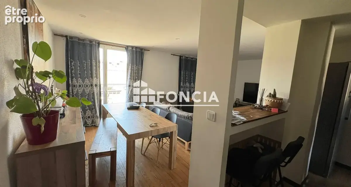 Grand appartement T4, Av Victor HUGO - photo 4