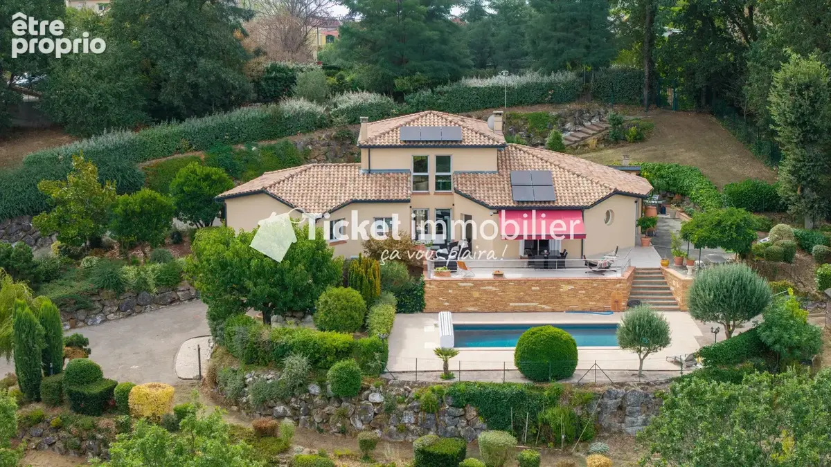 Maison à CORNEBARRIEU