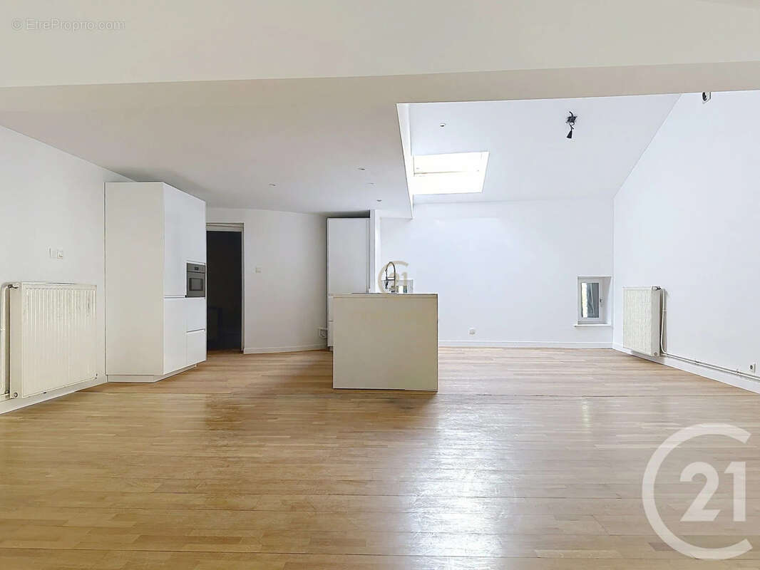 Appartement à CHARLY