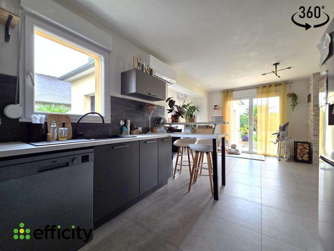 Maison à SAINT-PIERRE-DE-PLESGUEN