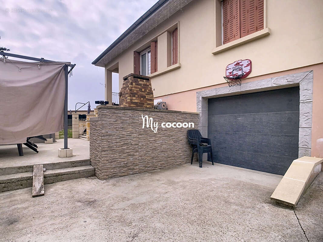 Maison à TIGNIEU-JAMEYZIEU