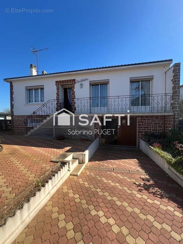 Photo 1 - Maison à CHANTONNAY
