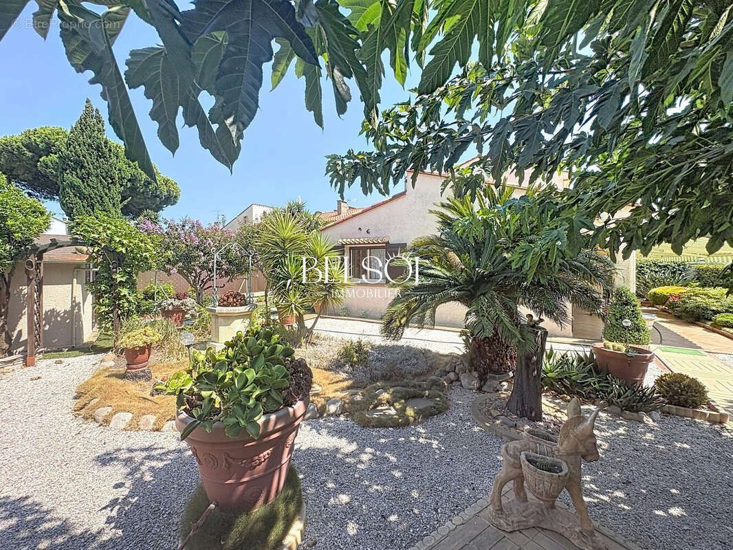 Maison 72 m² à Saint-Cyprien  - photo 6