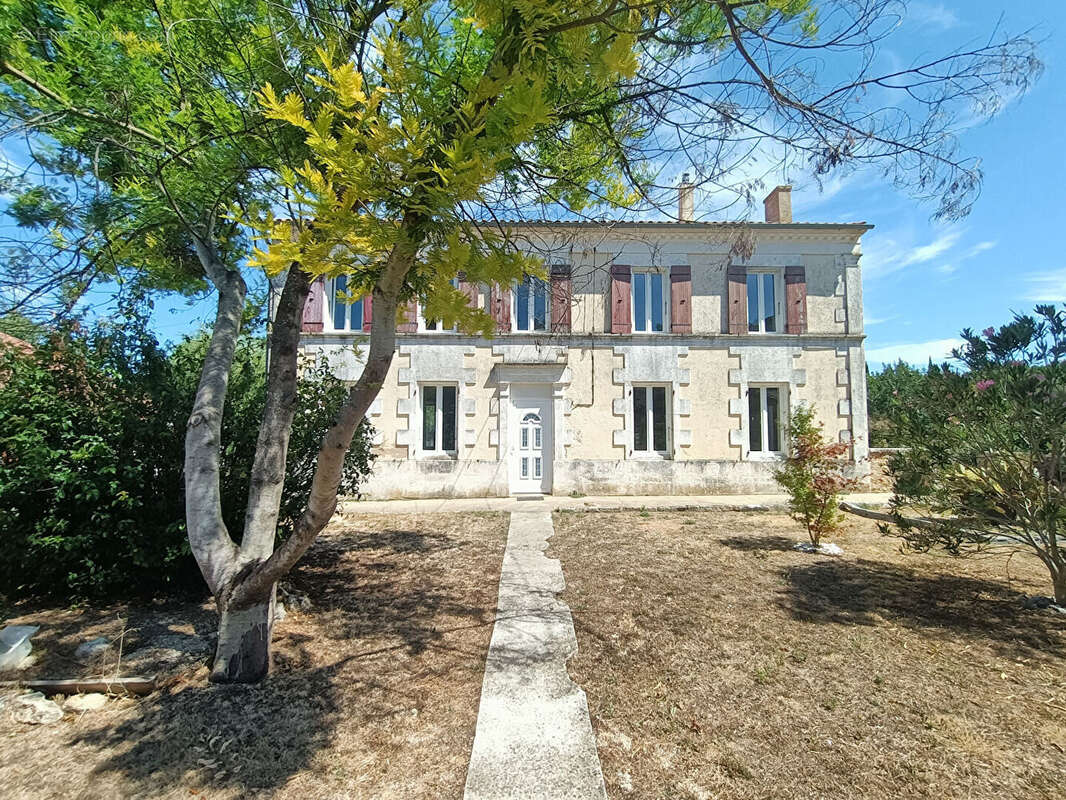 Maison 128 m² à Champdolent  - photo 9