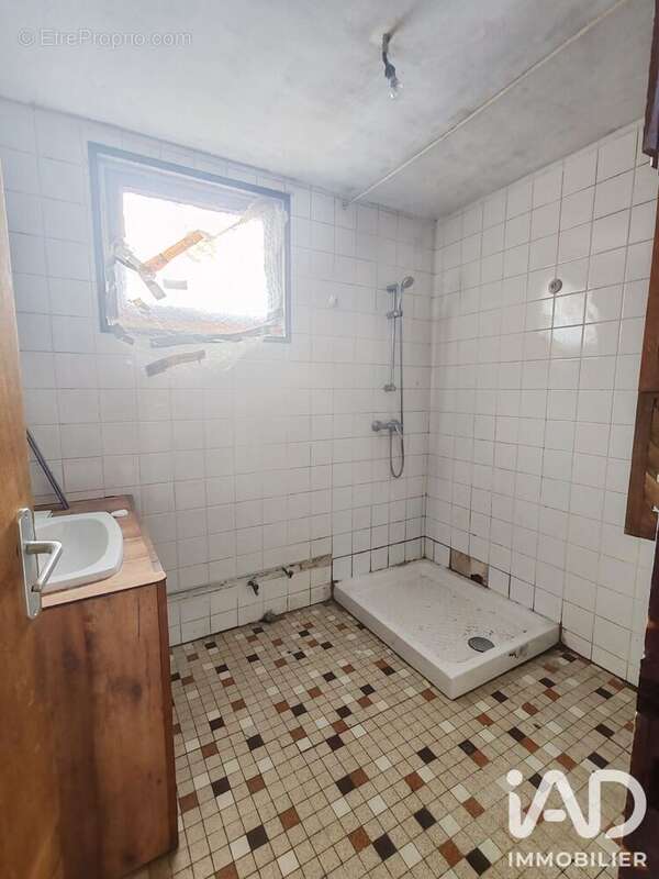 Maison 101 m² à Le Tranger  - photo 7