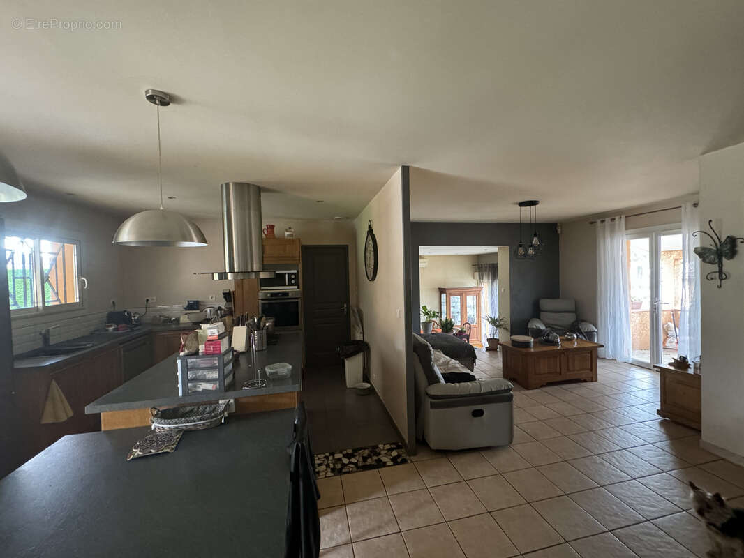 Maison à LESPINASSE