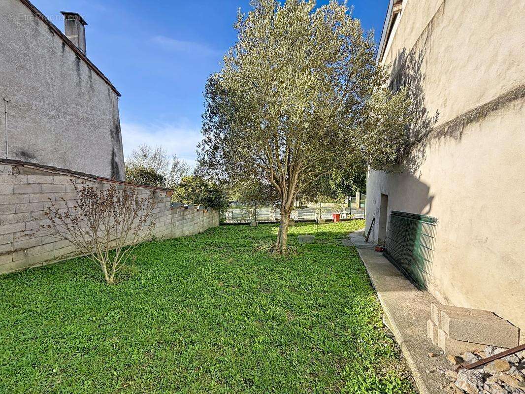 Maison à VAUX