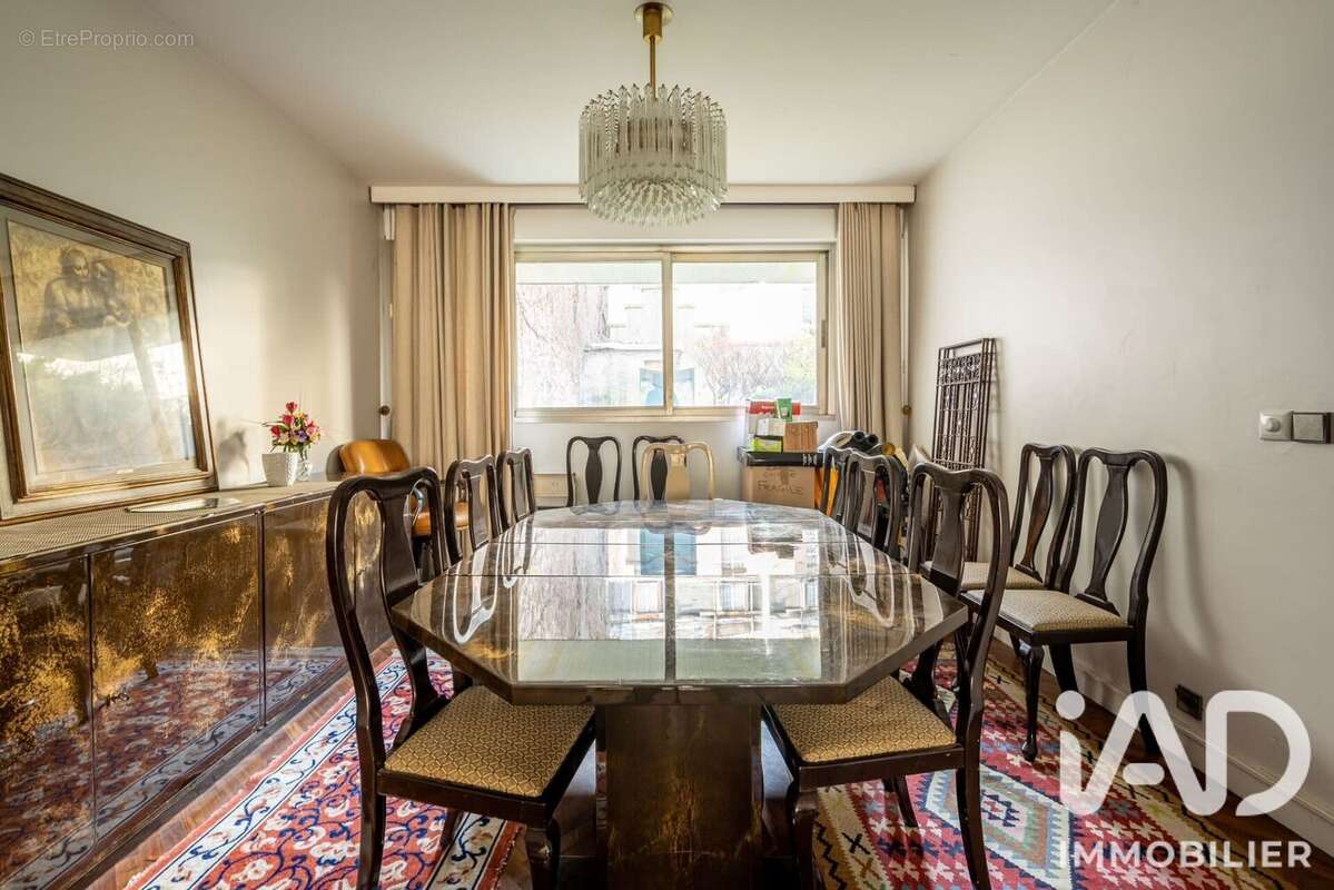 Appartement 218 m² à Paris-16e  - photo 9