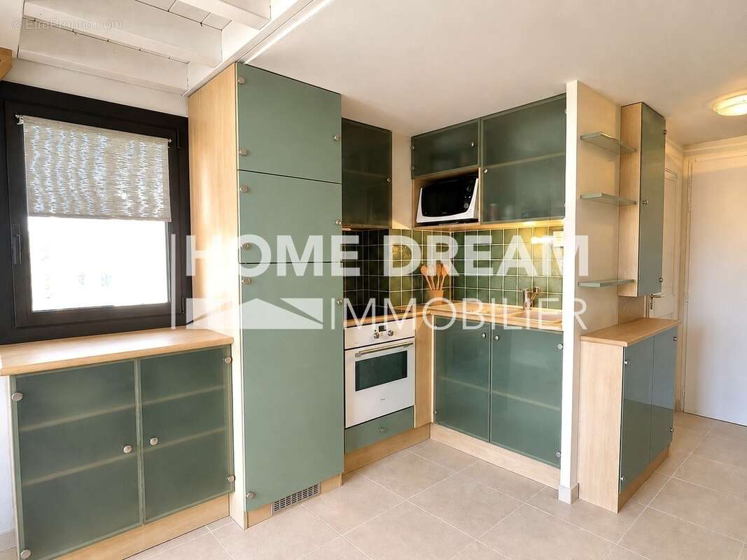 Appartement à SIX-FOURS-LES-PLAGES